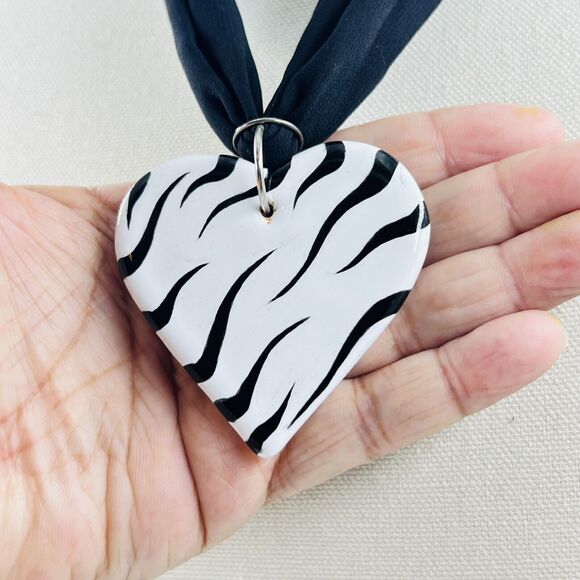 Handmade Puebla Mexico Ceramic Heart Pendant Necklace Scarf Zebra Tiger Stripes - Picture 3 of 6